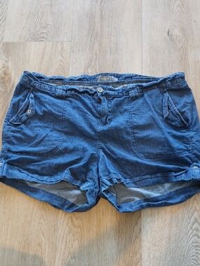 torrid Blue Casual Denim-Style Women's Shorts 18 W Cotton Summer